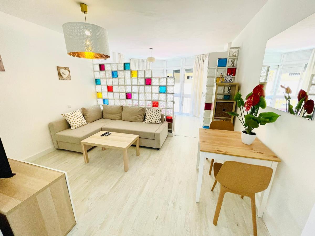 Bonito Apartamento Junto A Playa Centro فوينخيرولا المظهر الخارجي الصورة