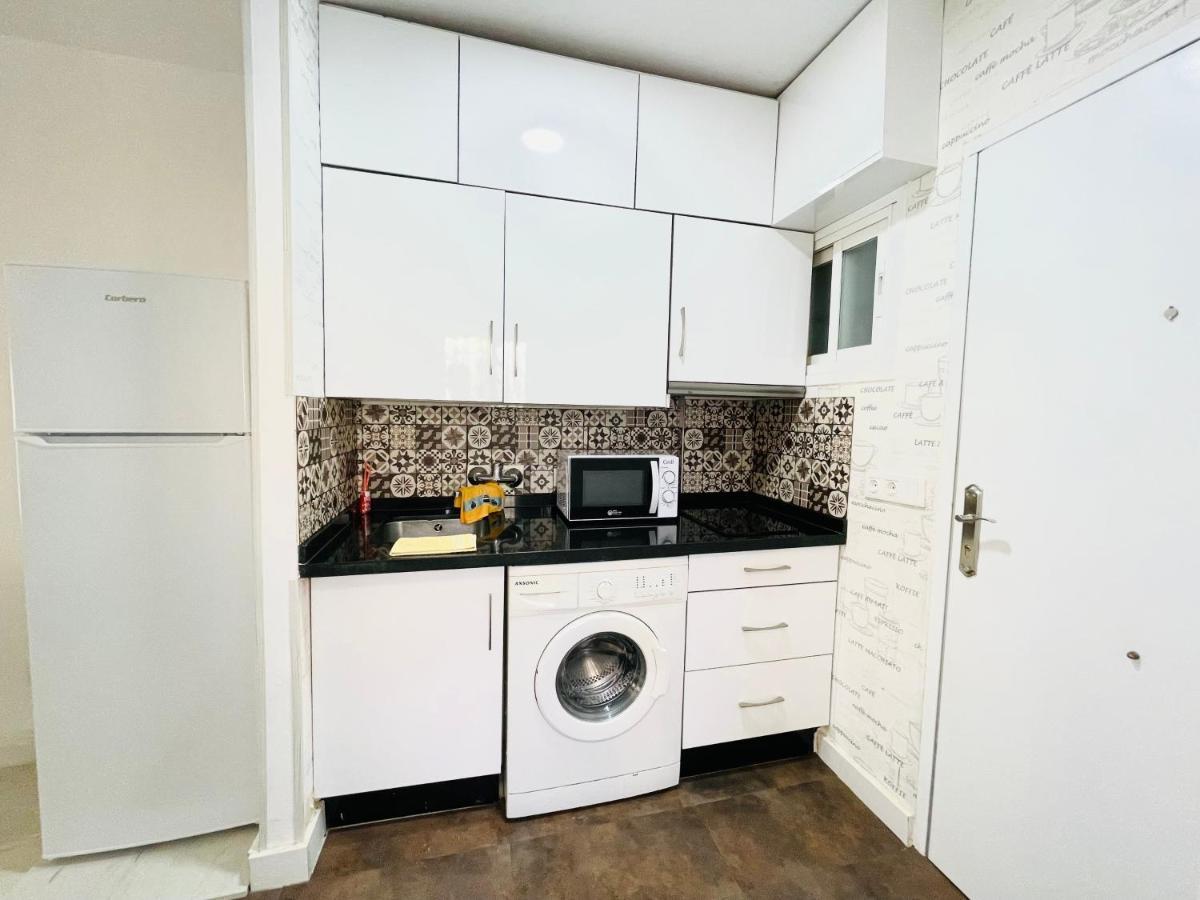 Bonito Apartamento Junto A Playa Centro فوينخيرولا المظهر الخارجي الصورة