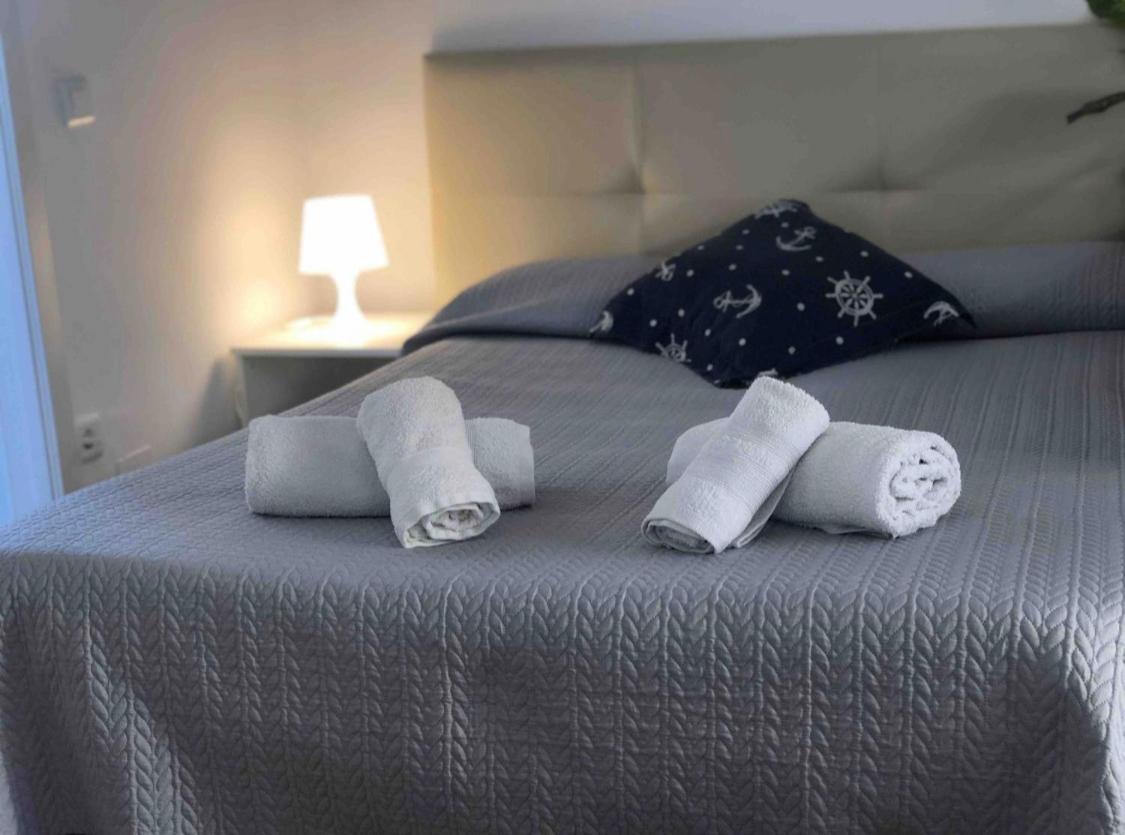 Bonito Apartamento Junto A Playa Centro فوينخيرولا المظهر الخارجي الصورة